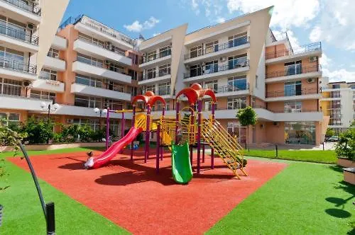 アパート Grand Kamelia *