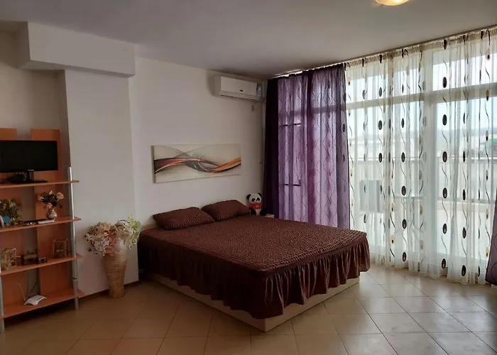 アパート Grand Kamelia サニービーチ